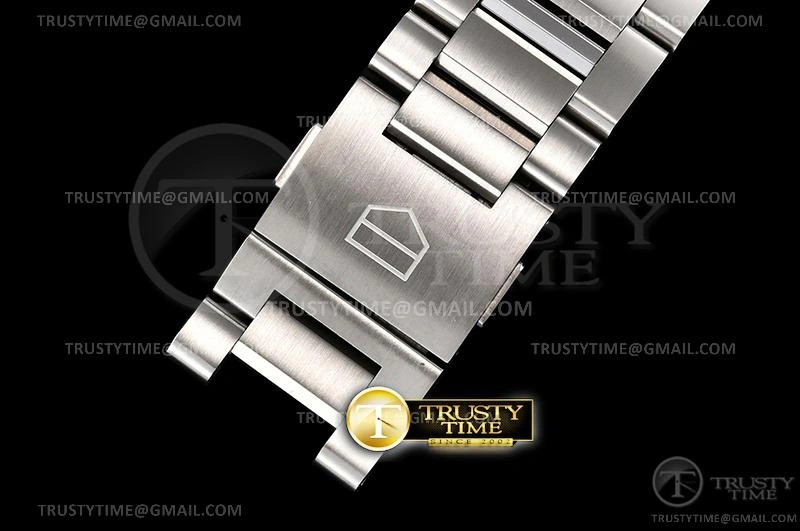 TAG0348B – Carrera