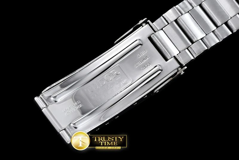 TUD031A – Submariner