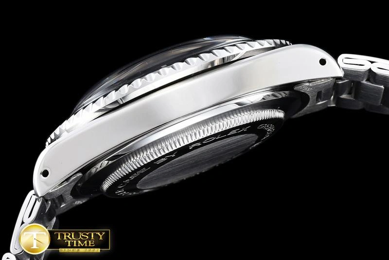 TUD031A – Submariner