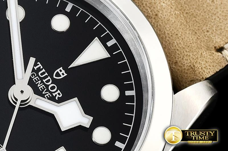 TUD059B – Heritage Black Bay