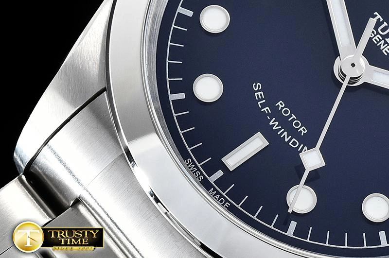 TUD063A – Heritage Black Bay