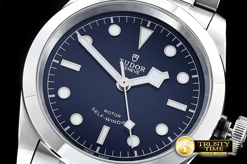 TUD063A – Heritage Black Bay