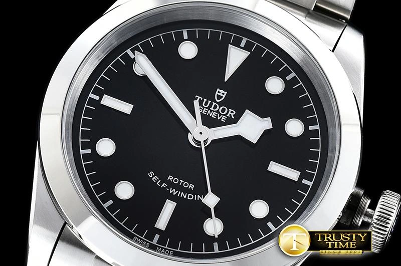 TUD063B – Heritage Black Bay