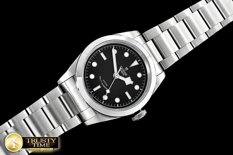 TUD063B – Heritage Black Bay