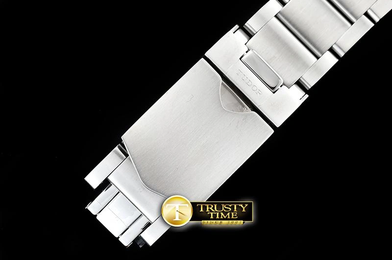 TUD063B – Heritage Black Bay