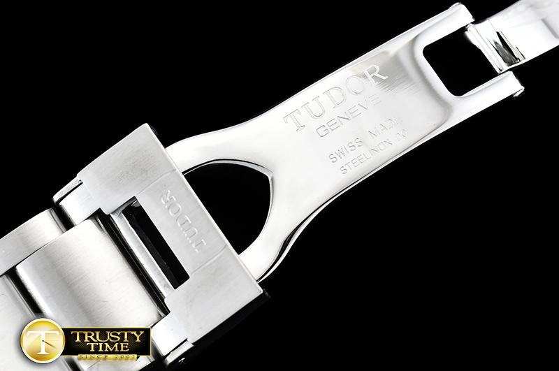 TUD063B – Heritage Black Bay