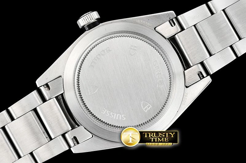 TUD064A – Heritage Black Bay