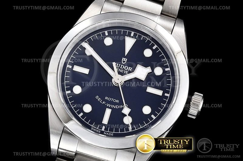 TUD070B – Heritage Black Bay