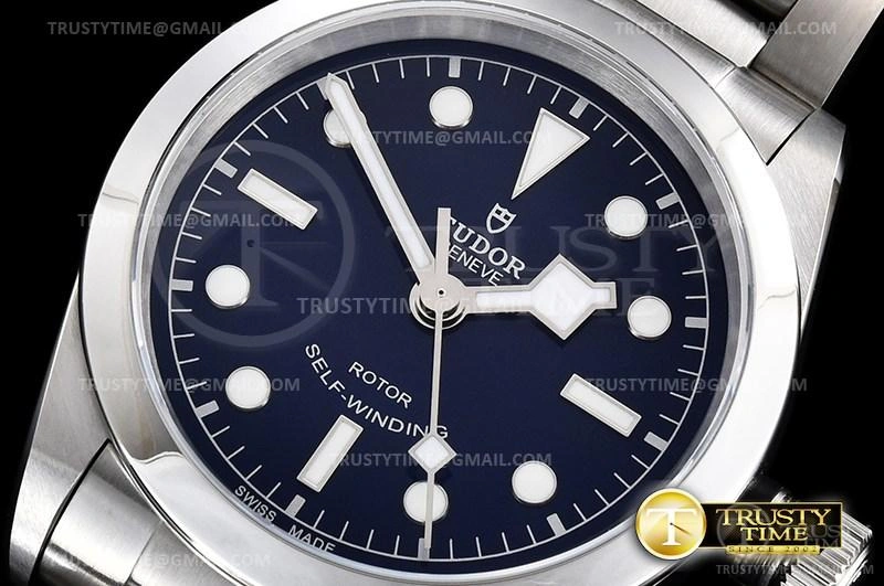 TUD070B – Heritage Black Bay