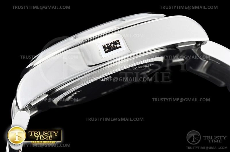 TUD070B – Heritage Black Bay