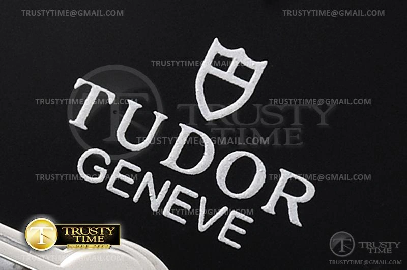 TUD071B – Heritage Black Bay