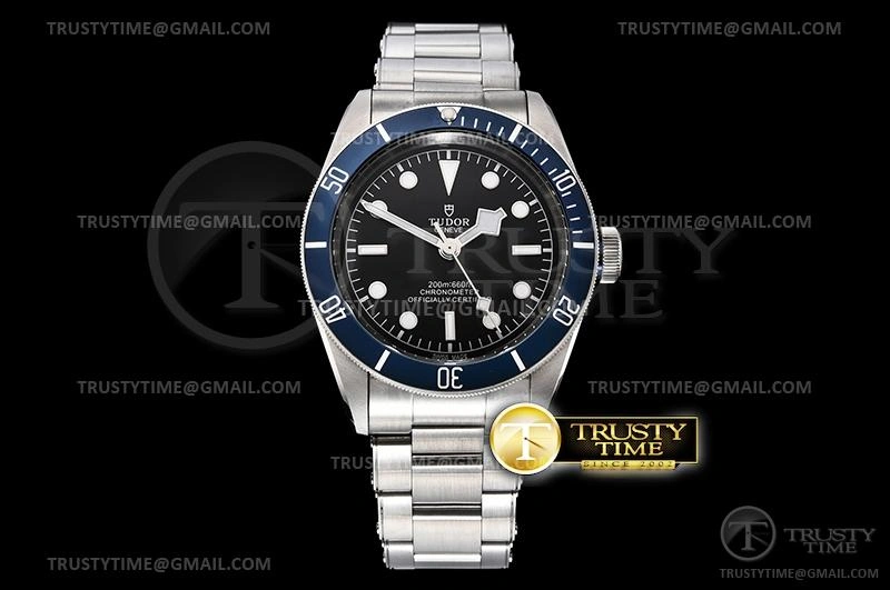 TUD071B – Heritage Black Bay