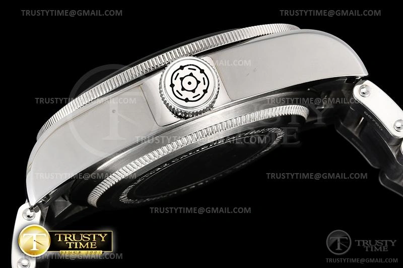 TUD071B – Heritage Black Bay