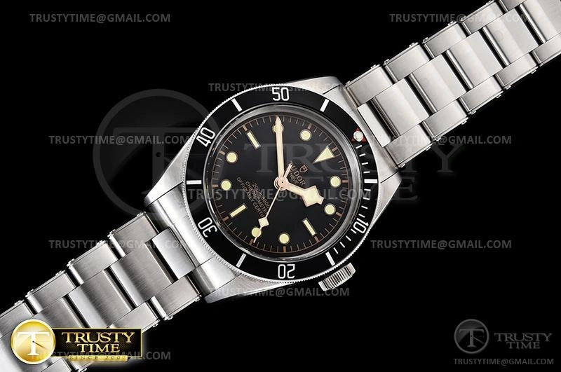 TUD071D – Heritage Black Bay