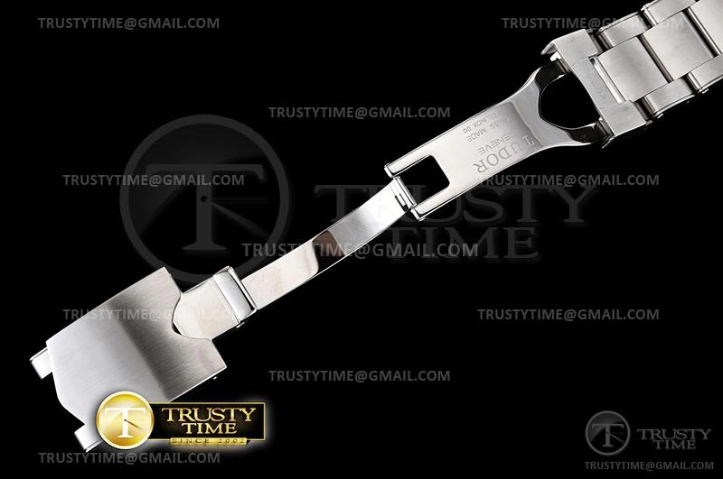 TUD071D – Heritage Black Bay