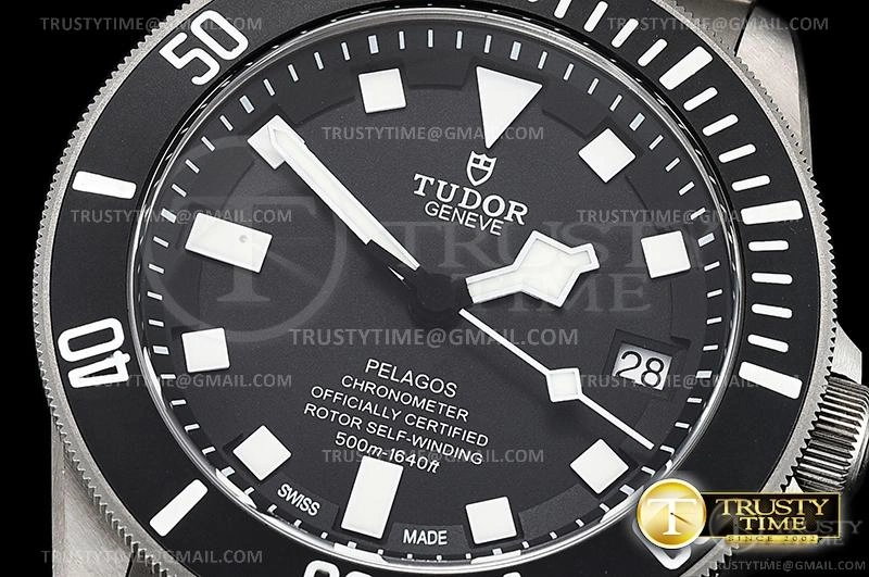 TUD072 – Tudor Pelagos Titanium