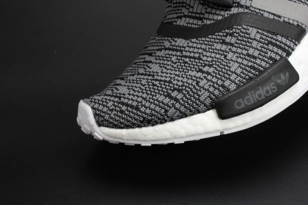 Style match ADIDAS NMD R1 GLITCH CAMO PACK BLACK   SOLID GREY  MENS BB2884 DailyWear 8716