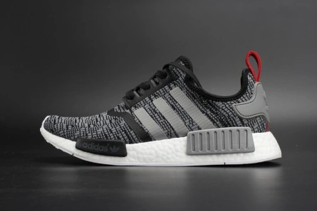 ADIDAS NMD R1 GLITCH CAMO PACK BLACK   SOLID GREY  MENS BB2884 DailyWear 8716
