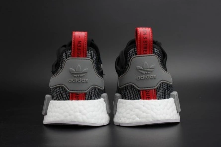 Style match ADIDAS NMD R1 GLITCH CAMO PACK BLACK   SOLID GREY  MENS BB2884 DailyWear 8716