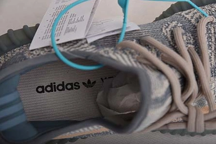 Reproduction ADIDAS YEEZY BOOST 350 V2  FZ5421 BestValue 6259