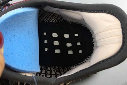 Non-authentic version ADIDAS YEEZY BOOST 350 V2 “YECHEIL” FW5190 EasyMatch 1620