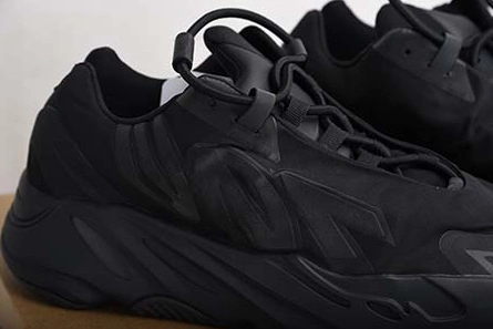 Superclone ADIDAS YEEZY BOOST 700 MNVN TRIPLE BLACK - FV4440 Trendsetting 8393