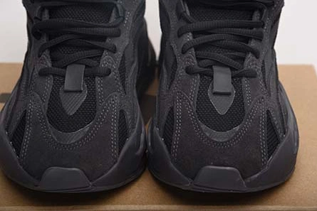 Everyday-priced ADIDAS YEEZY BOOST 700 V2 VANTA - FU6684 Practical 1493