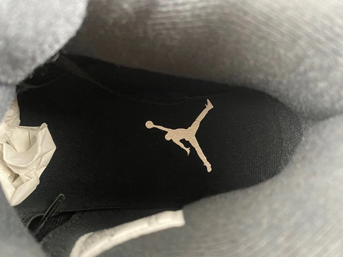 Pricetag-smart AIR JORDAN 4 RETRO 'WHITE THUNDER' FQ8138-001 Affordable 6330