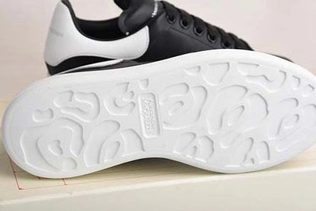Deal-worthy ALEXANDER MCQUEEN SOLE SNEAKERS -462214-WHGP7-9374 BLACK AND WHITE Fashionable 3222