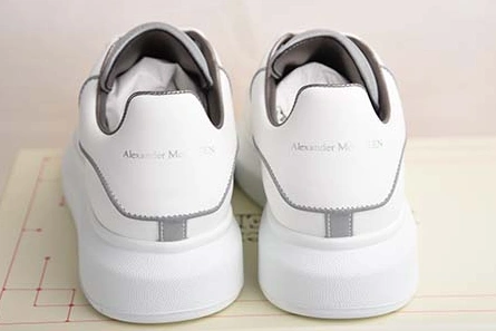 Wallet-friendly ALEXANDER MCQUEEN SOLE SNEAKERS -462214-WHGP7-9374 LOMINOUS BLACK Minimalist 9098