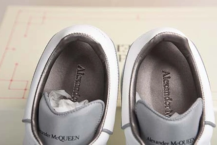 Wallet-friendly ALEXANDER MCQUEEN SOLE SNEAKERS -462214-WHGP7-9374 LOMINOUS BLACK Minimalist 9098