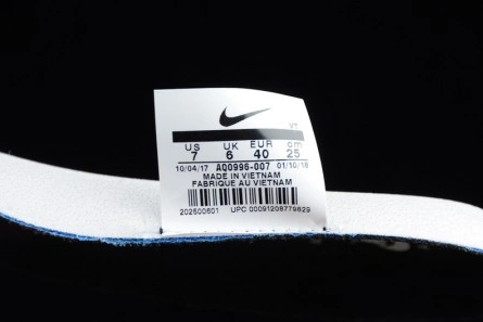 Parallel design Acronym Nike Mens Air VaporMax Moc 2 Black Volt AQ0996-007 Unique 3752