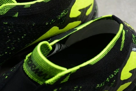 Parallel design Acronym Nike Mens Air VaporMax Moc 2 Black Volt AQ0996-007 Unique 3752