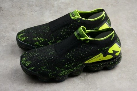 Parallel design Acronym Nike Mens Air VaporMax Moc 2 Black Volt AQ0996-007 Unique 3752
