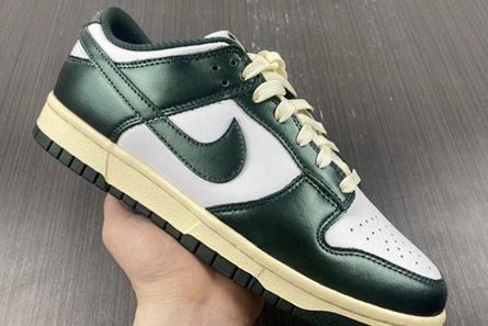 High-tier replica Affordable 1370 Nike Dunk Low Vintage Green (W) DQ8580-100