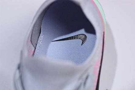 Entry-level luxury Affordable 7925 NIKE EPIC REACT FLYKNIT PURE PLATINUM  womens  AQ0067-007