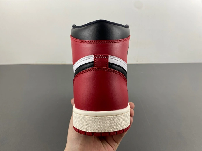 Air Jordan 1 High OG DZ5485 106 EyeCatching 4601