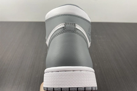 Replica Air Jordan 1 High OG ‘Stealth 555088-037 Durable 2624