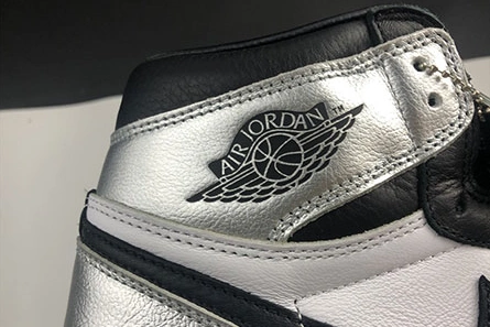 Accessible luxury Air Jordan 1 High OG WMNS “Silver Toe” CD0461-001 DailyWear 2279