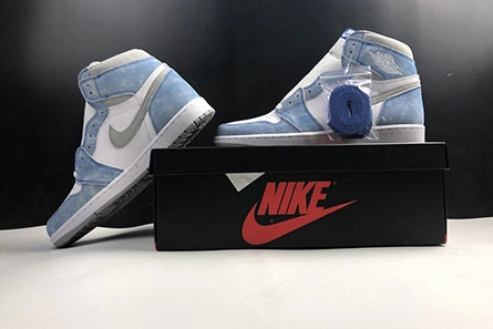 Modestly priced Air Jordan 1“ Hype Royal” 555088-402 HighQuality 2784