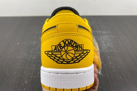 Savvy-priced Air Jordan 1 Low “ Yellow Ochre” 553558-072 Affordable 1610