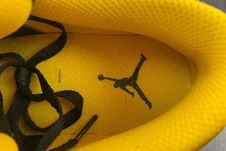 Savvy-priced Air Jordan 1 Low “ Yellow Ochre” 553558-072 Affordable 1610