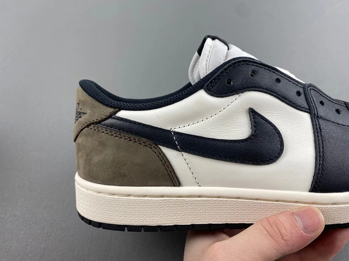 Non-authentic version Air Jordan 1 Low OG “Mocha” CZ0790-102 Sophisticated 2399
