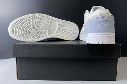 Budget-friendly Air Jordan 1 Low “Paris” CV3043-100 Versatile 4394