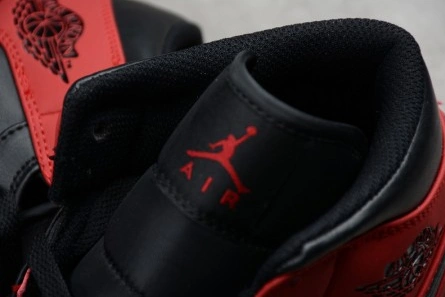 Parallel design Air Jordan 1 Mid Gym Red Black 554724-610 Soft 1556
