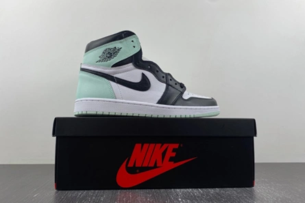 Marked-down Air Jordan 1 Retro High OG NRG Vibrant 9836