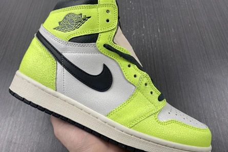 1:1 copy Air Jordan 1 Retro High OG Visionaire 555088-702 Functional 9231