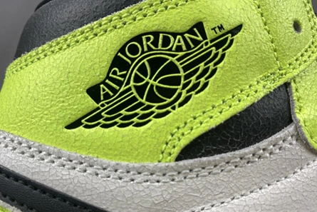 1:1 copy Air Jordan 1 Retro High OG Visionaire 555088-702 Functional 9231