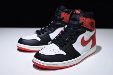 Economical Air Jordan 1 Retro Track Red 555088 -112 BestValue 8153