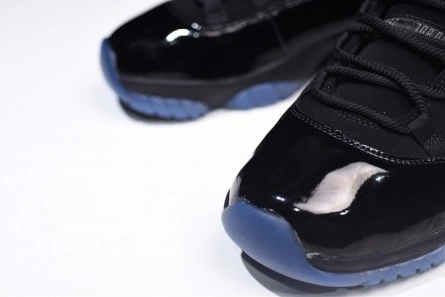 Reasonably priced Air Jordan 11 “Cap and Gown” black  378037-005 Versatile 4652